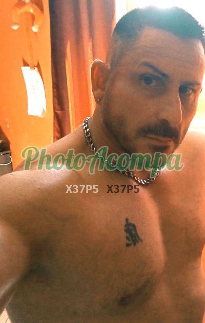 Carlos (11) 95061-9453, garoto de programa em Guarulhos