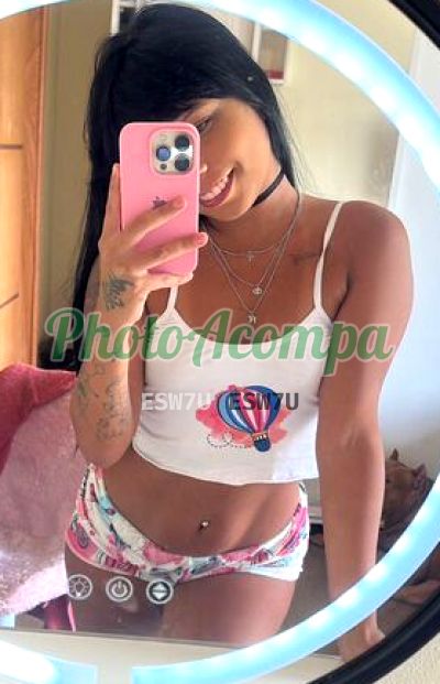 Indiazinha, mulher que faz videochamadas e sexting
