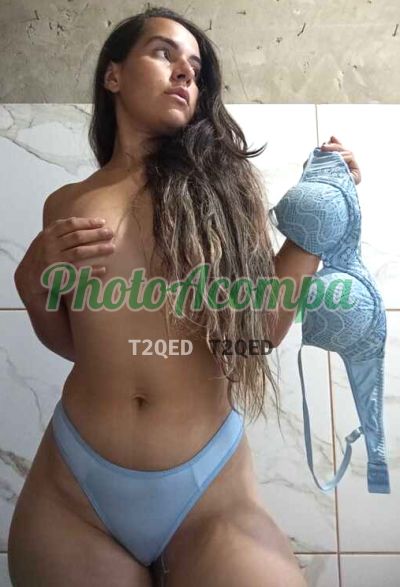 Gaby, mulher que faz videochamadas e sexting