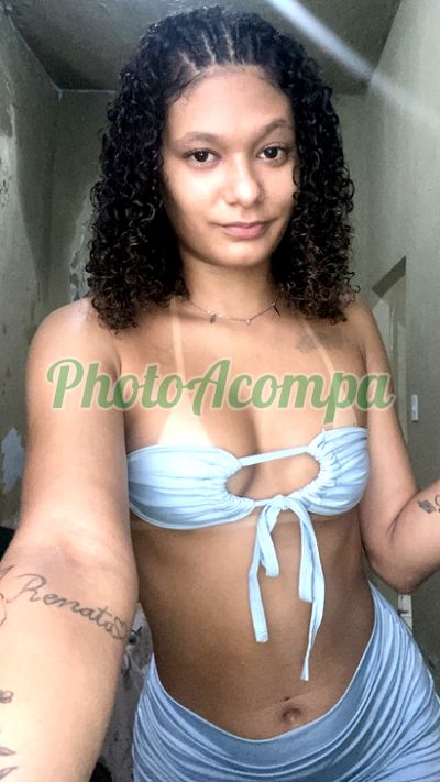 Karine, Garota de programa em Vassouras
