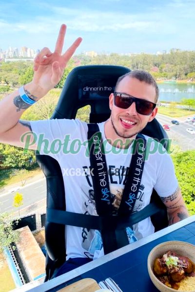 Flávio, garoto de programa na Moóca (SP)
