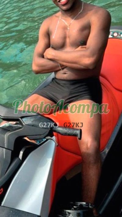 David, garoto de programa em Copacabana (RJ)