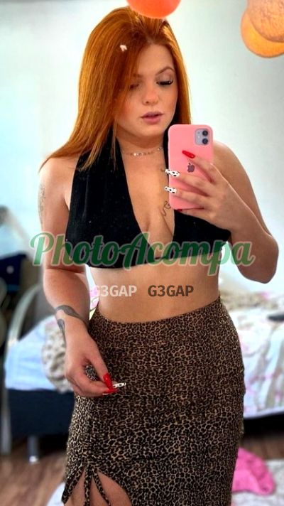 Mia Schneider, garota de programa em Curitiba