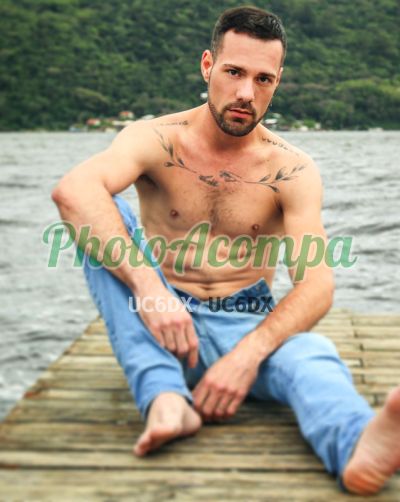 Henrique Fogaça, garoto de programa em Copacabana (RJ)