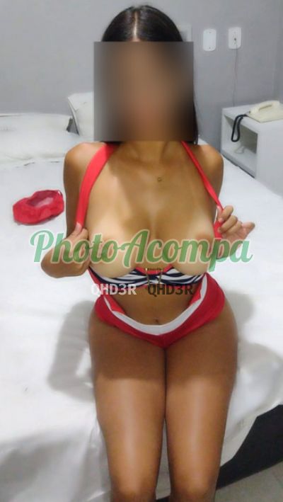 Alsen, mulher que faz videochamadas e sexting