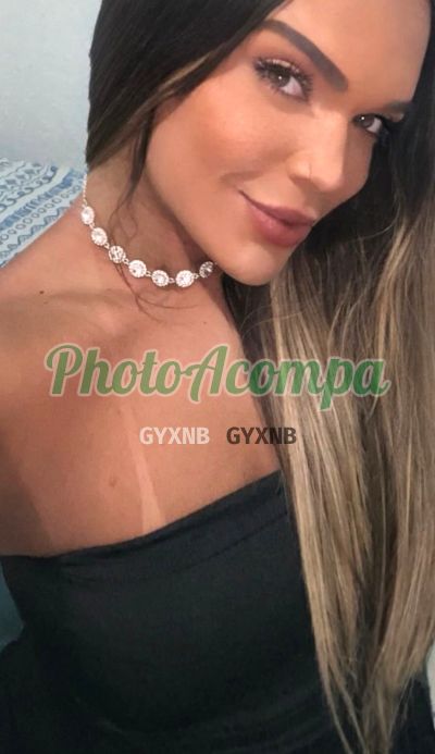Evellyn, travesti no Centro (RJ)