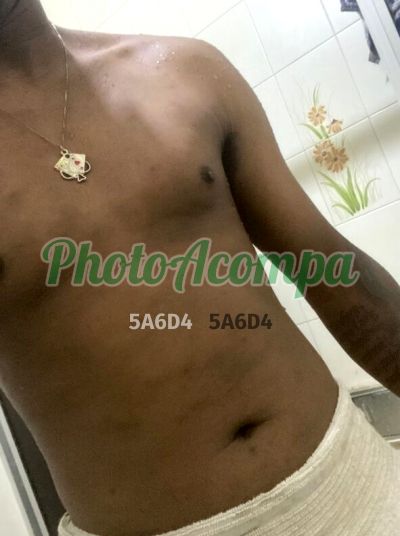 Jones, garoto de programa em Porto Alegre