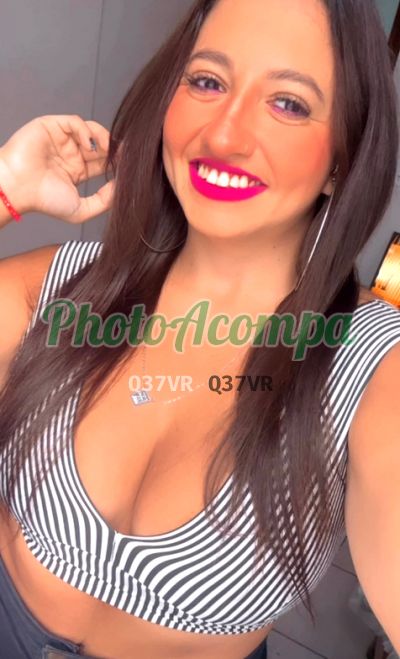 Anitta, mulher que faz massagens eróticas no Centro (RJ)
