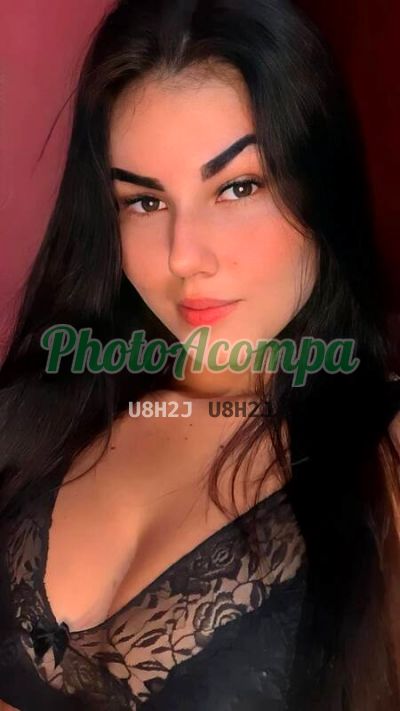 Morena Laany, mulher que faz videochamadas e sexting