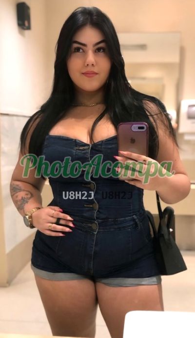 Morena Laany, mulher que faz videochamadas e sexting