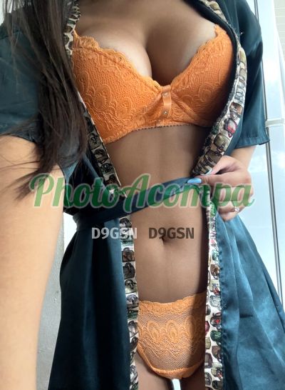 Brenda Morais, mulher que faz videochamadas e sexting