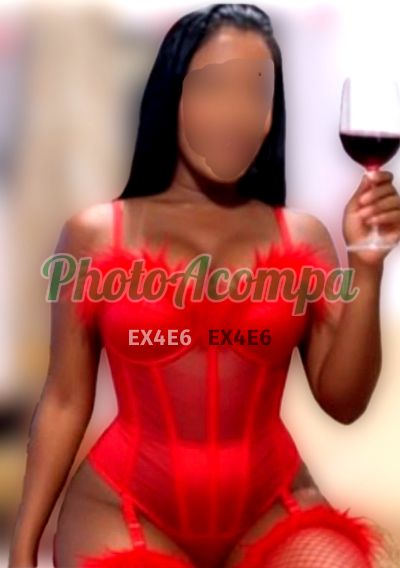 Shofia (21) 98931-8817, acompanhante em Macaé