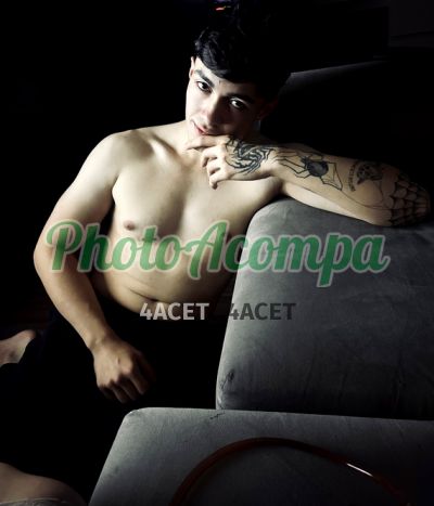 Alex Makarov, garoto de programa em Batel (Curitiba)