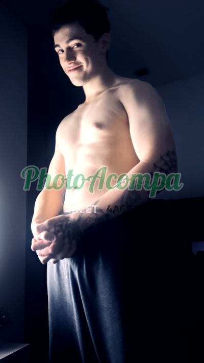 Alex Makarov, garoto de programa em Batel (Curitiba)