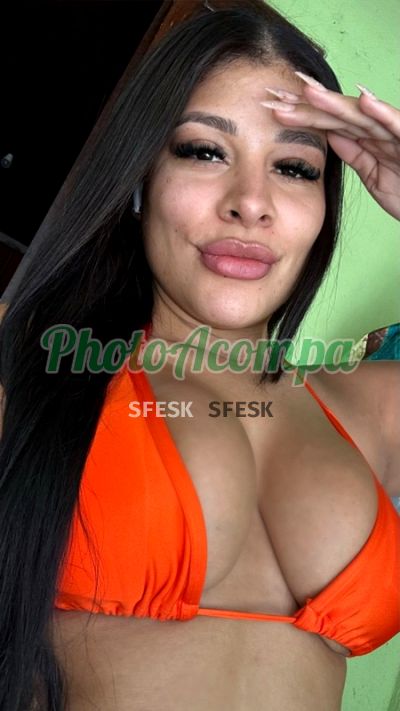 Juliana Vasconcelos, acompanhante em Assis