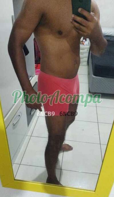 Fênix, garoto de programa no Guarujá
