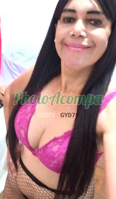 Fabiane Albuquerque, transex na Zona Norte (SP)
