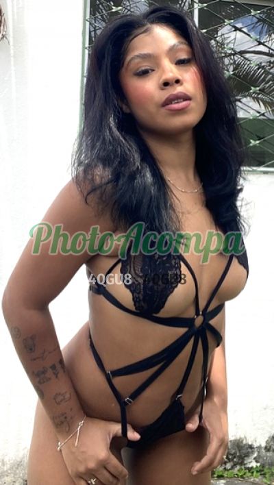 Aninha, mulher que faz videochamadas e sexting