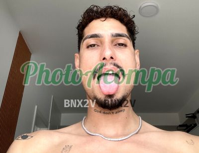 Esdras, garoto de programa na Moóca (SP)