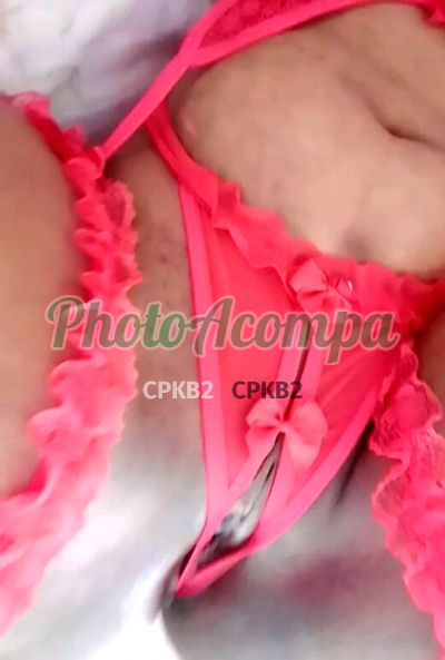 Jullynha, mulher que faz videochamadas e sexting
