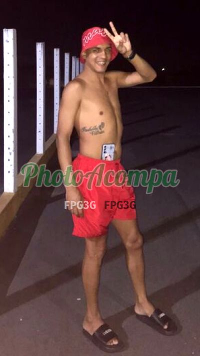 Jotta, garoto de programa em Niterói