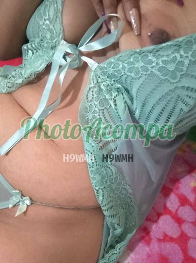 Gaby, mulher que faz videochamadas e sexting