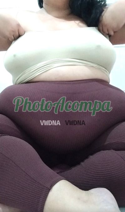 AlineBBW, mulher que faz videochamadas e sexting