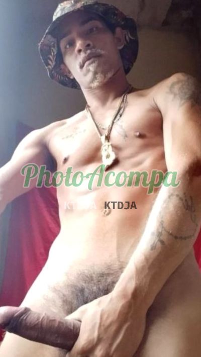 Valentino Reis (21) 98253-1447, garoto de programa em Copacabana (RJ)