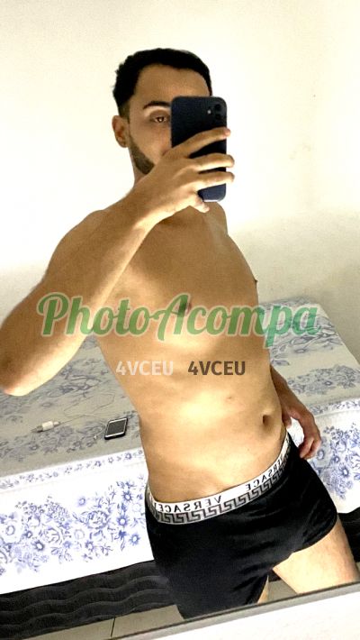 Augusto Queiroz (11) 97490-0126, garoto de programa em São Vicente