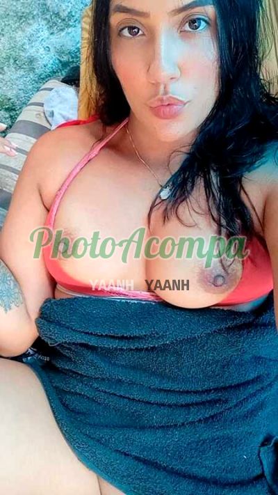Luna, mulher que faz videochamadas e sexting