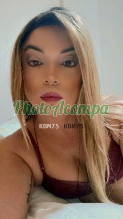 Lorena (21) 97604-9938, Travesti que faz massagens eróticas em Copacabana (RJ)