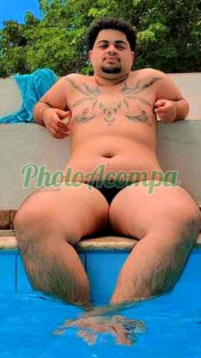 Lucas, travesti em Vitória