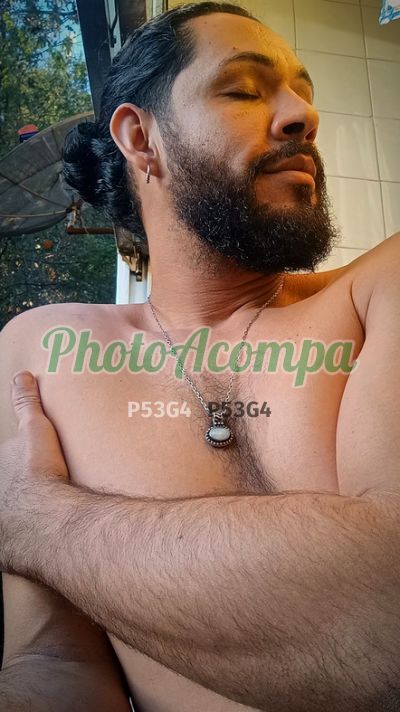 Ander Nuru, homem que faz massagens eróticas em Barra Mansa