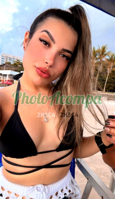 Zender, mulher que faz videochamadas e sexting