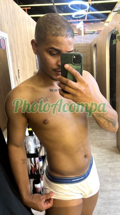 Vand, garoto de programa na Lapa (SP)