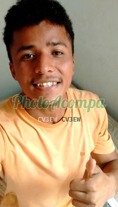 Gabrielzin, garoto de programa em Goiânia