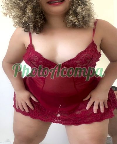 Otavia, mulher que faz videochamadas e sexting
