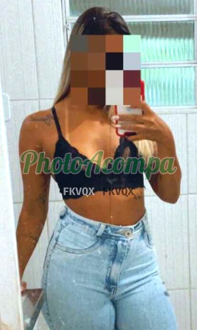 Barbie Ninfetinha, garota de programa no Centro (RJ)