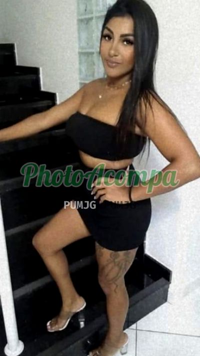 India, escort no Guarujá