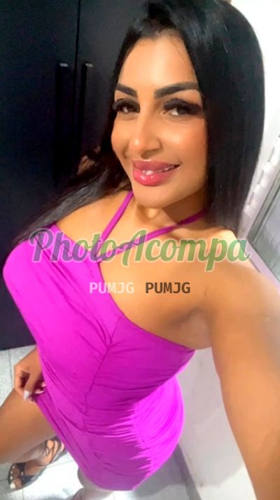 India, escort no Guarujá