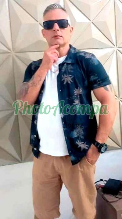 Cleber, homem que faz massagens eróticas em São Paulo
