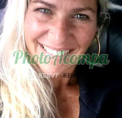 Sol, mulher que faz massagens eróticas em Macaé