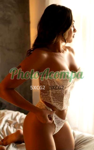 Júlia, escort em Moema (SP)