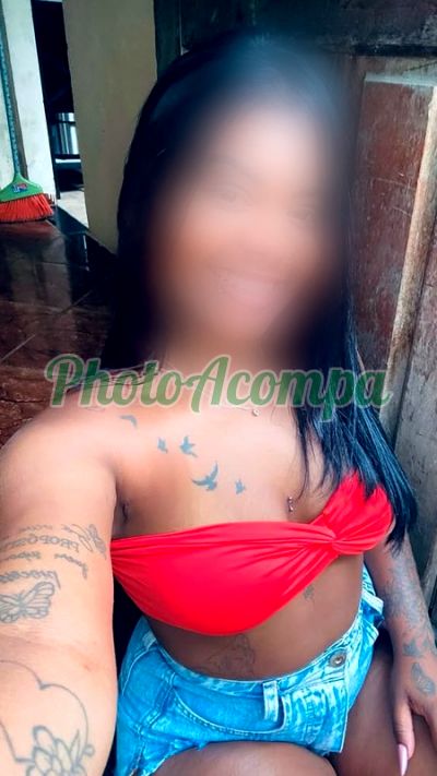 Aninha, mulher que faz videochamadas e sexting