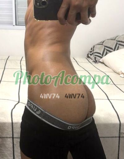 Henrique Cesarini, garoto de programa em Botucatu