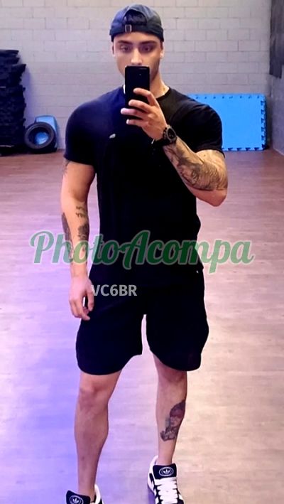Victor, garoto de programa em São Paulo