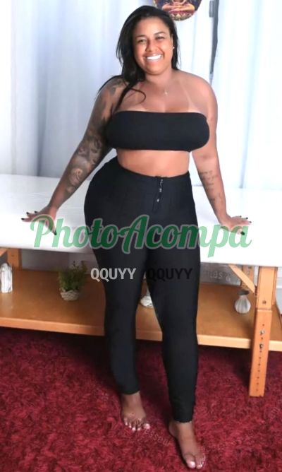 Marcela, mulher que faz massagens eróticas no Rio de Janeiro