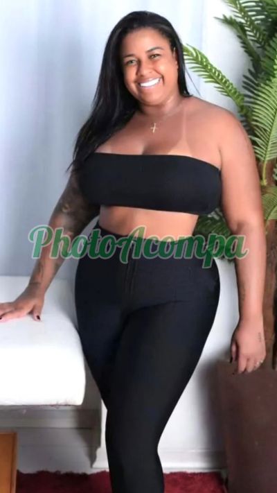 Marcela, mulher que faz massagens eróticas no Rio de Janeiro