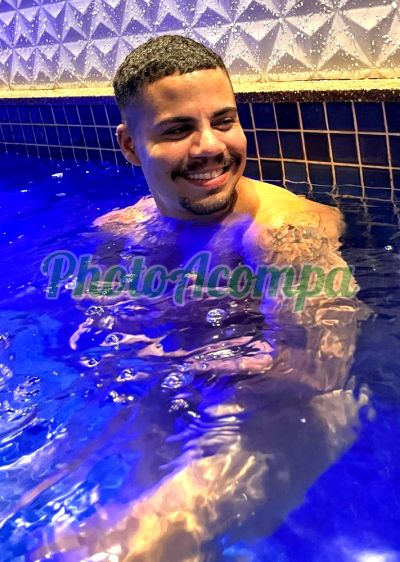 Henrique Andrade, Garoto de programa na Zona Oeste (SP)