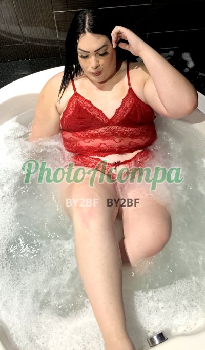 Re, travesti em Curitiba